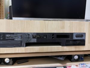 フロントパネルを作る その4